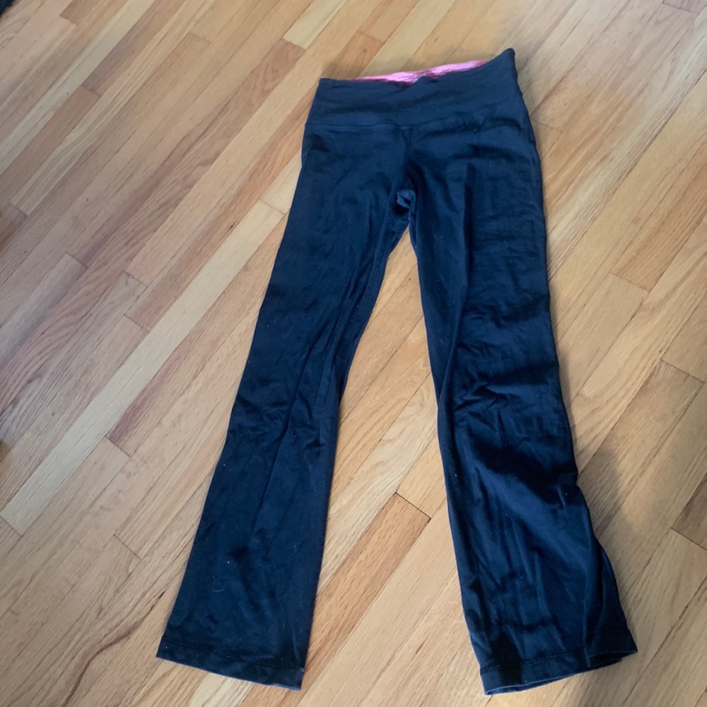 Lululemon yoga pants
